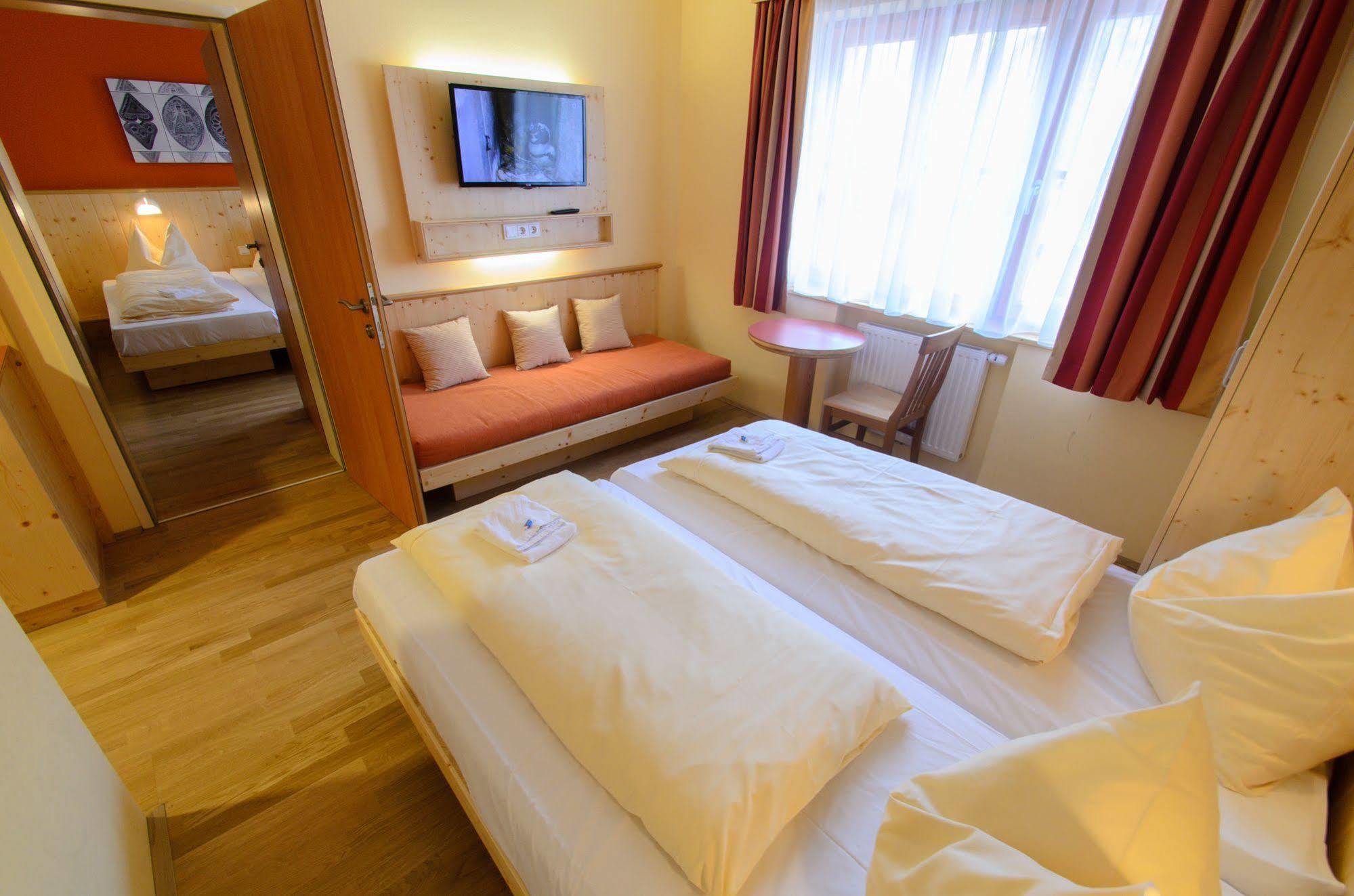 Jufa Hotel Donnersbachwald Eksteriør billede